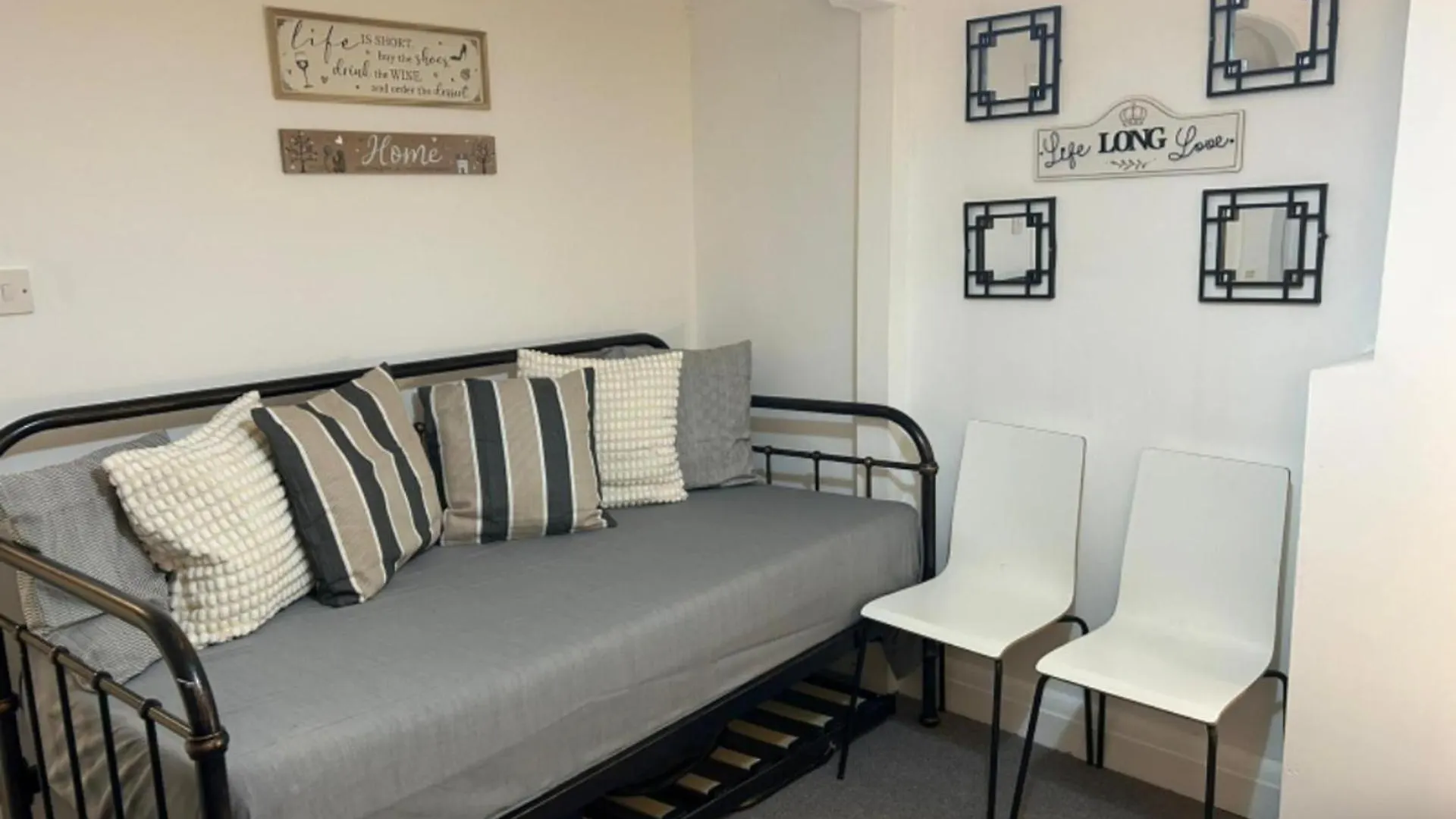 City View London Apartment - Near Canary Wharf