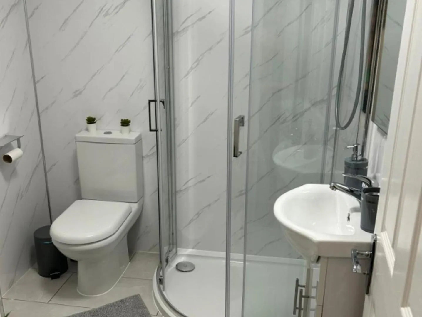 City View London Apartment - Near Canary Wharf 0*,
