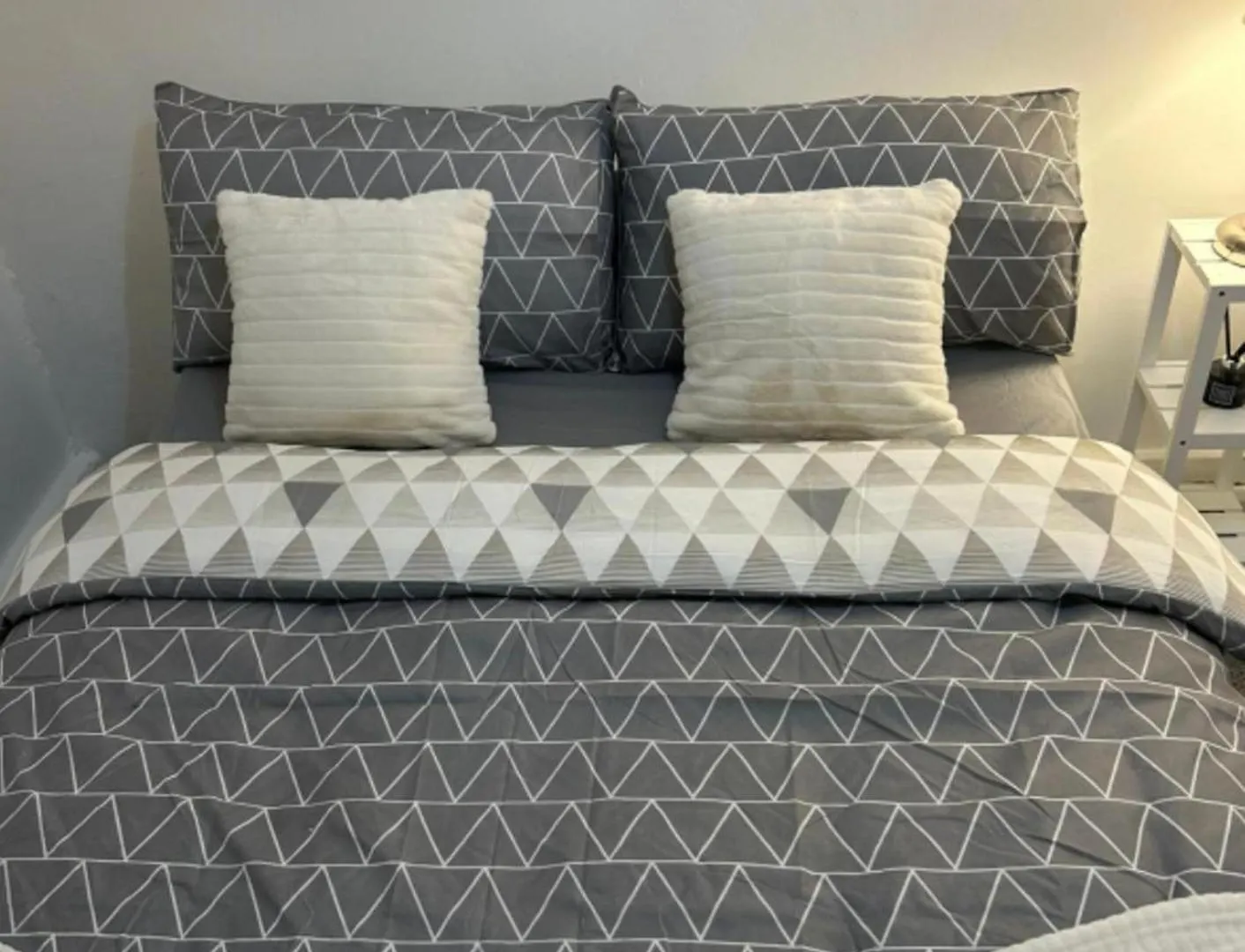 City View London Apartment - Near Canary Wharf