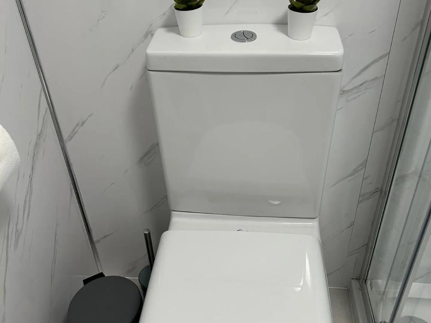 City View London Apartment - Near Canary Wharf